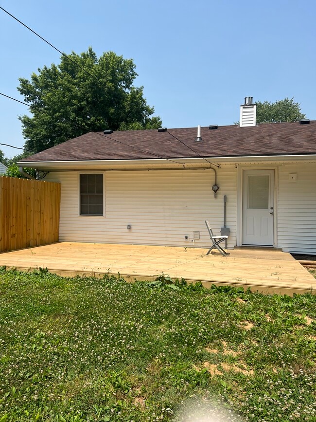 1400 Stonewall Way Rental House Rental in Lyndon, KY