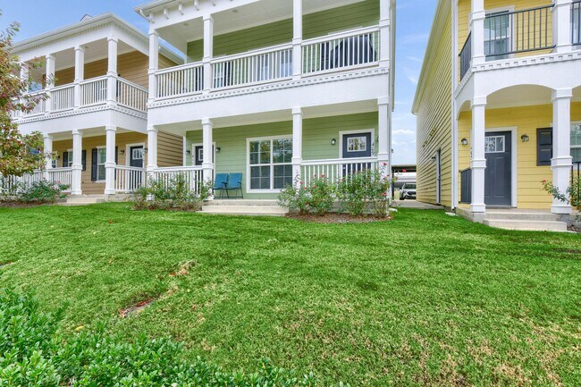 Photo - 409-411 N Woods St Unit 1