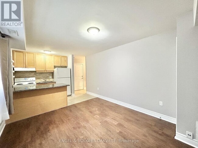 Photo - 9 Thirty Third St Unit 108