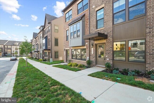 Building Photo - 6056 Beake St Rental