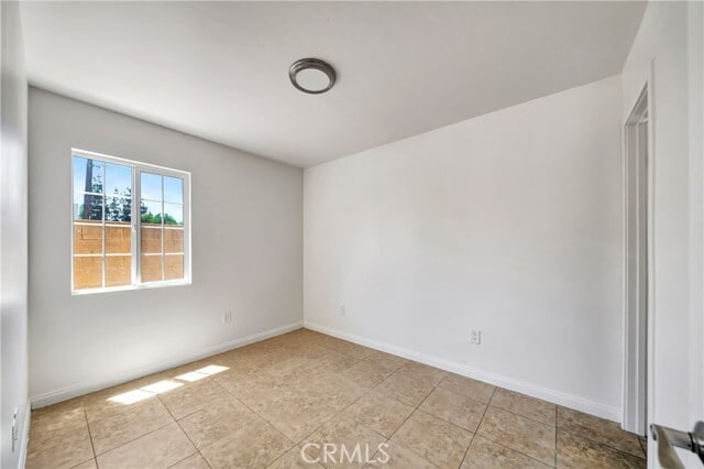 Photo - 6827 Simpson Ave Unidad 1