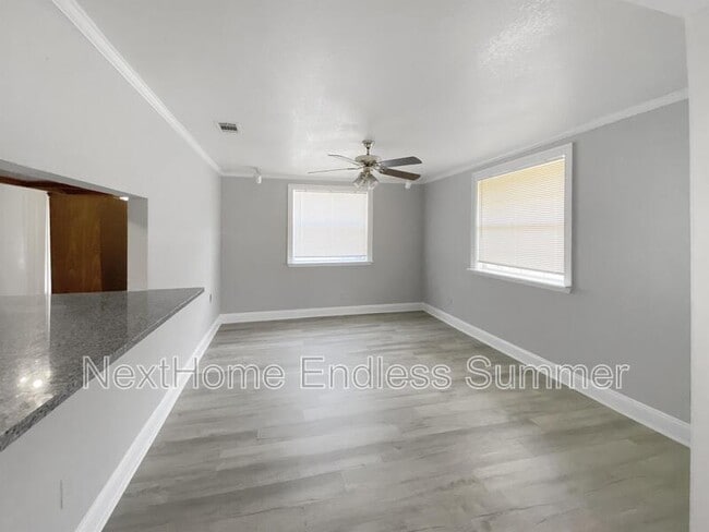 Photo - 1117 Gurley Ln