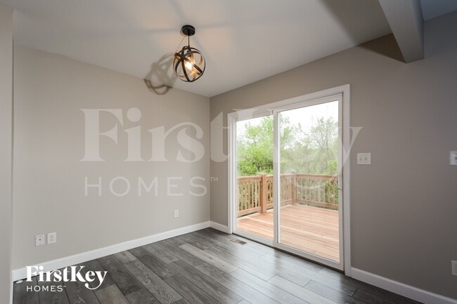 Photo - 721 Wayland Dr