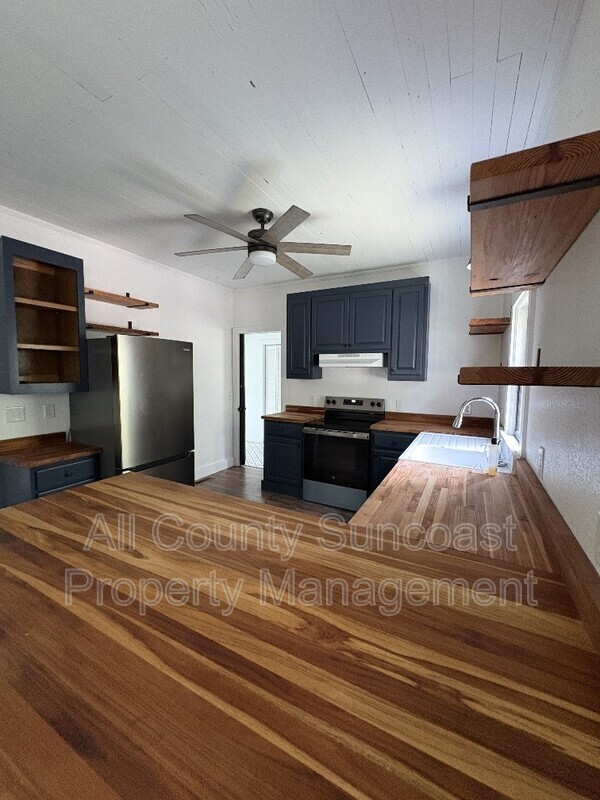 Photo - 420 Magnolia St