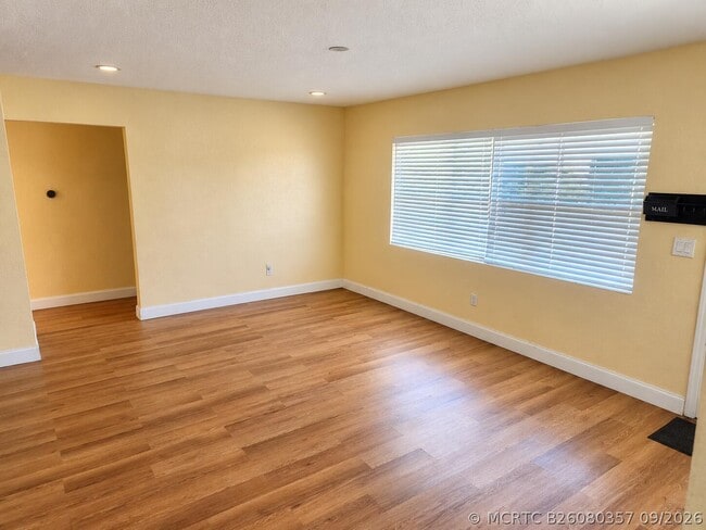 1631 NW 2nd Ave