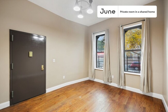 Photo - Room in Shared 4 bed/1 bath home Unidad A