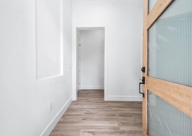 Photo - 3619 Bremond St