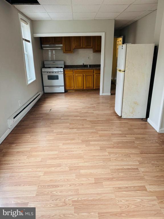 Building Photo - 2037 N 8th St Unit 2R