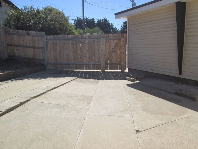 Photo - 101 Patterson Rd