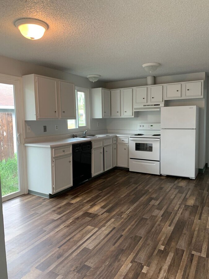 2 bedroom 1 bathroom duplex South Suburbs Rental House Rental in