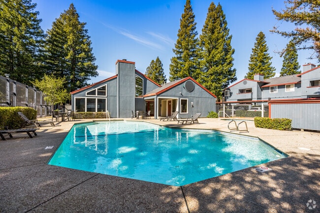 Building Photo - Sunrise Wood Apartments