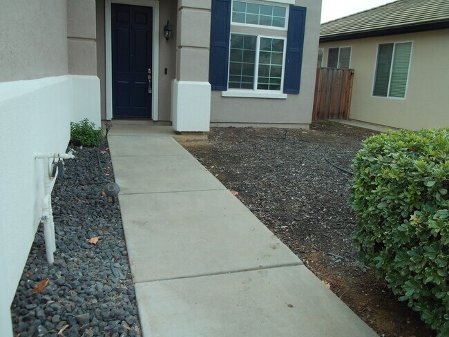 Photo - 1326 Paddington Way