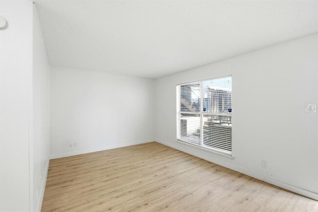 Photo - 2319 Greenfield Pkwy Unit 108