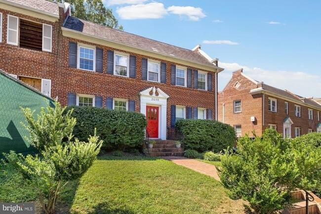 Building Photo - 2650 39th St NW Unit 3