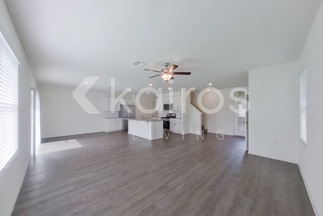 Photo - 31909 Katelin Cir