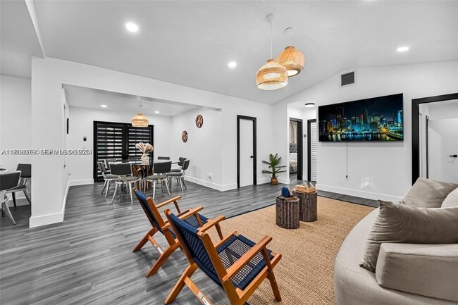 Photo - 7335 SW 104th St