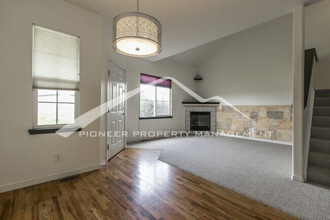 Photo - Amazing Townhouse with 2 Car Garage and Ga...