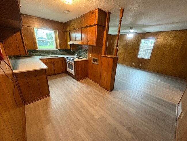 Photo - 1503 S Jackson St