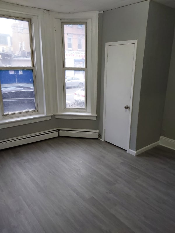 Photo - 266 Second St Unidad 2