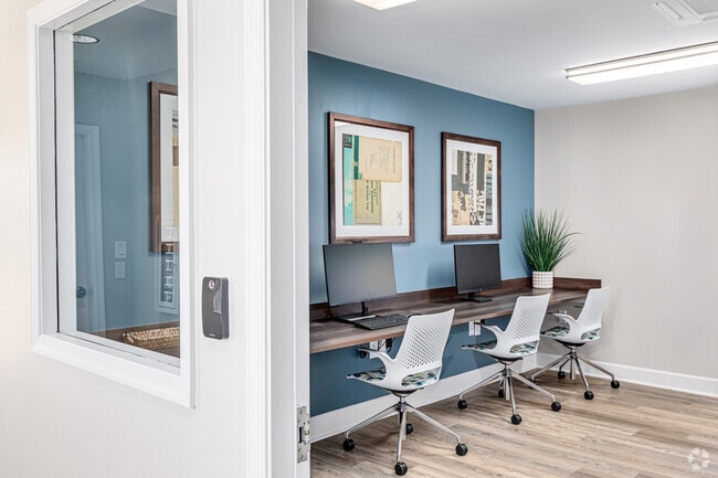 Business Office - Admiral's Landing