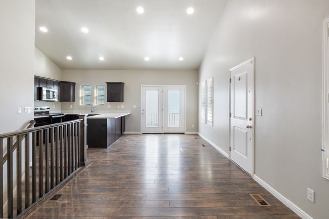 Photo - 4918 W Beach Comber Way