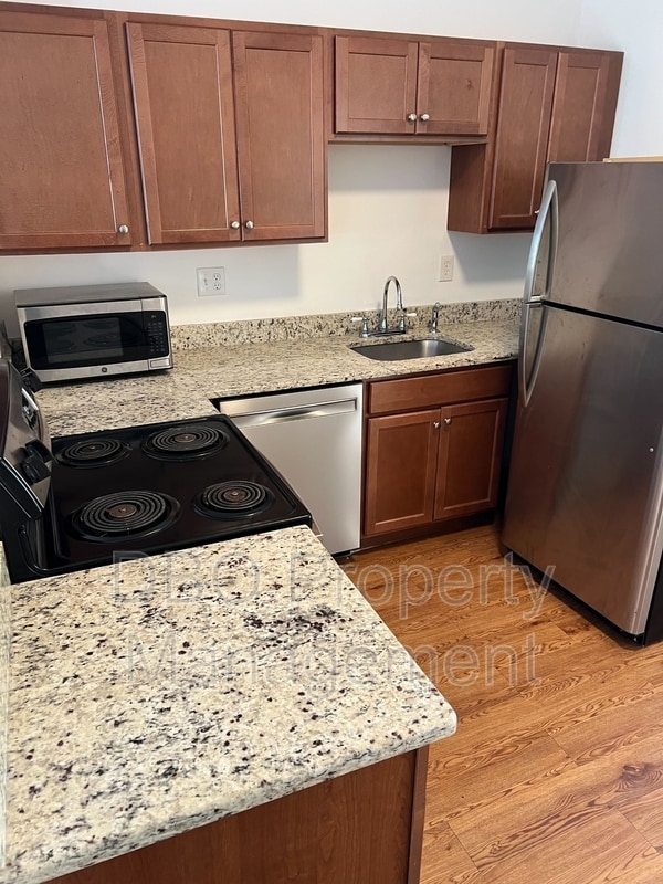 Photo - 370 Clinton Ave