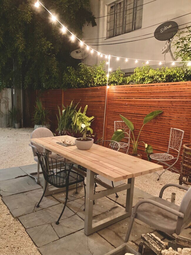 8115 Hawthorne Ave Unit 3