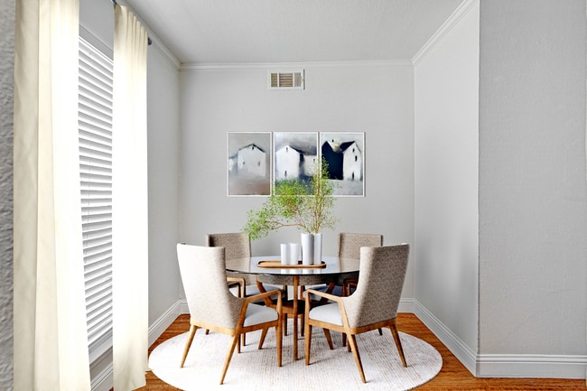 Photo - Mitchell Apartments