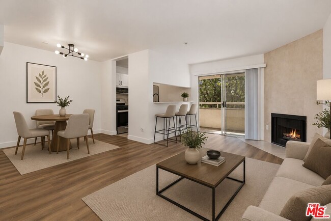Photo - 10960 Ashton Ave Unit 101