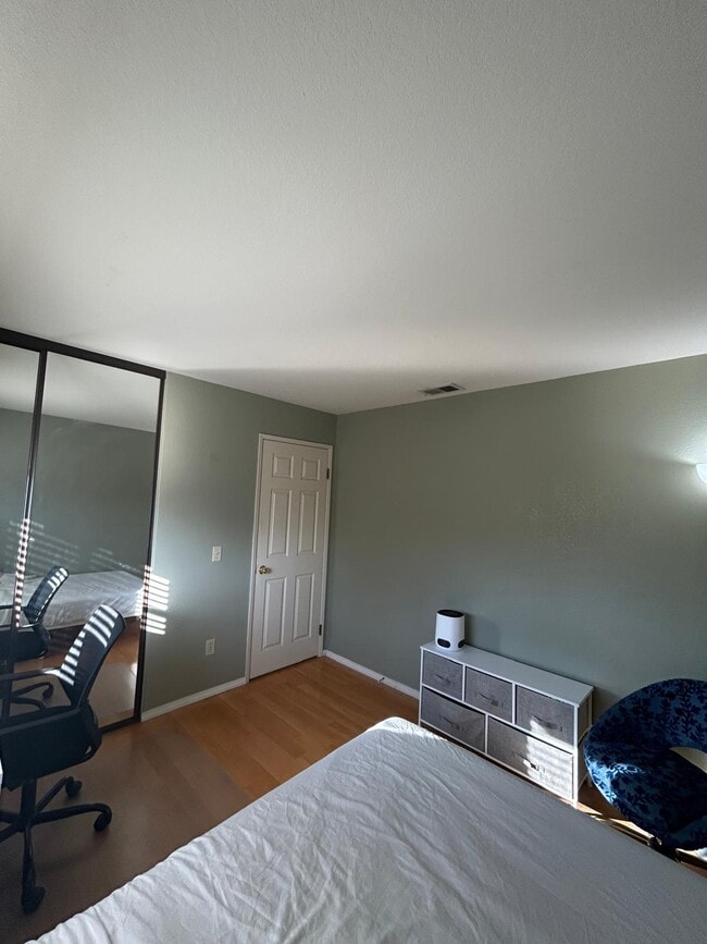 Building Photo - 6374 Jaguar Dr Rental