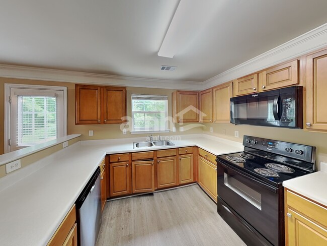 Photo - 2485 Sheldon Pl