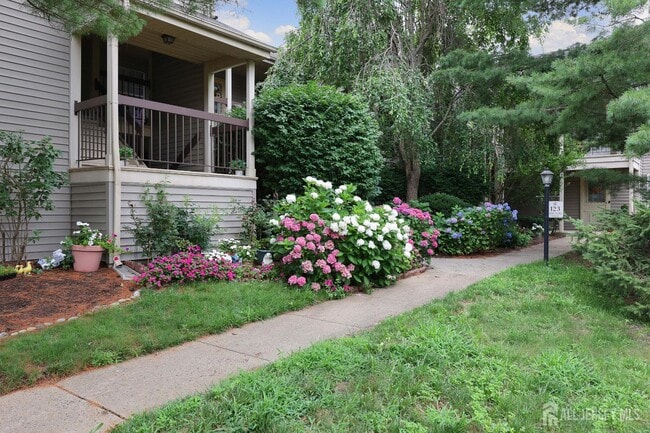 Photo - 123 Concordia Cir Unidad G