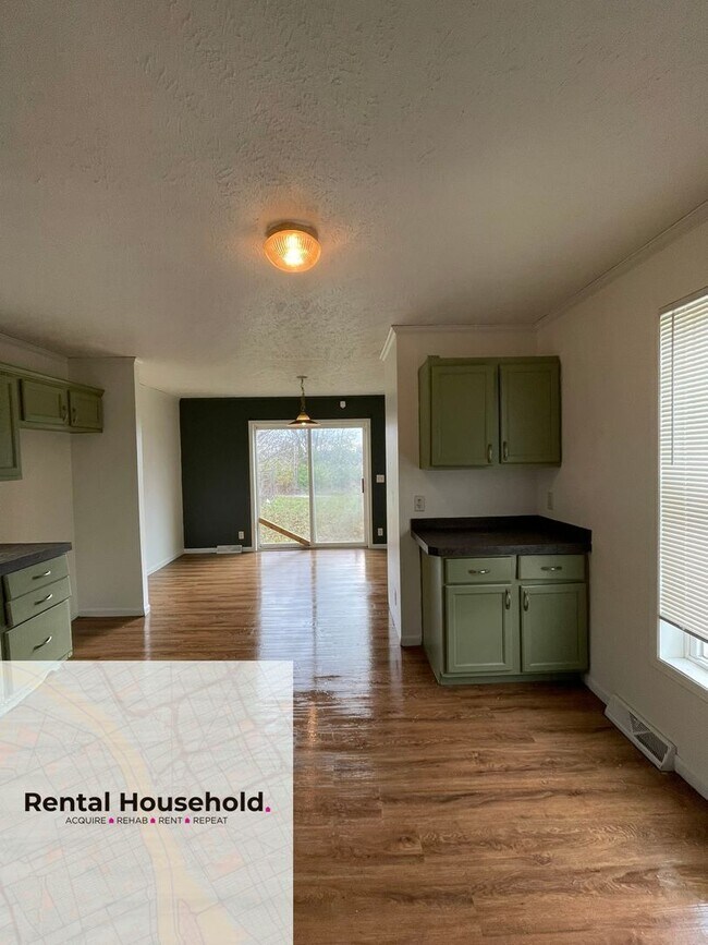 Photo - Completely Redone 3 Bed 1.5 Bath Rental!