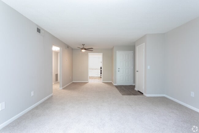 Building Photo - Rosen at North Hills Rental