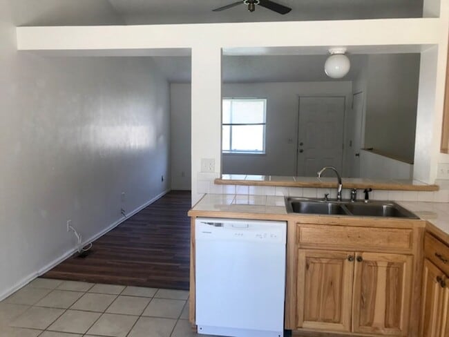 Photo - Start a Lease by 4/17 and get $250 off 1st Month!