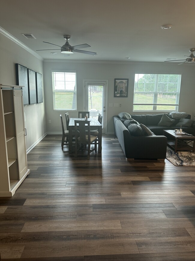 Photo - 4920 Oolite St