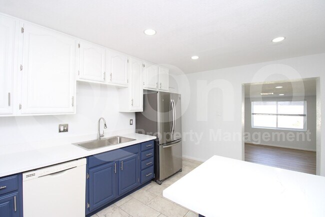 Photo - 8602 E Sheridan St