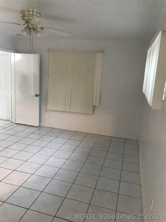 161 NW 164th St Unit 1