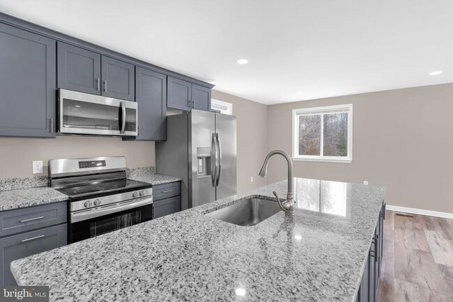 Photo - 383 Sollers Wharf Rd