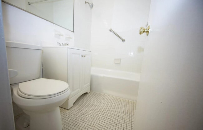 Photo - 5 Schenck Ave