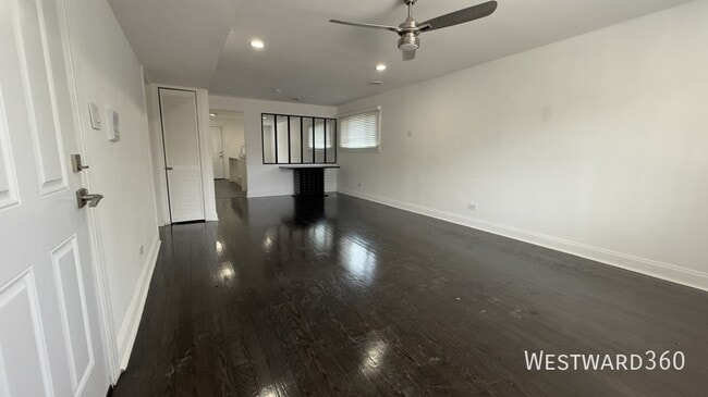 Photo - 660 Clyde Ave Unidad 2