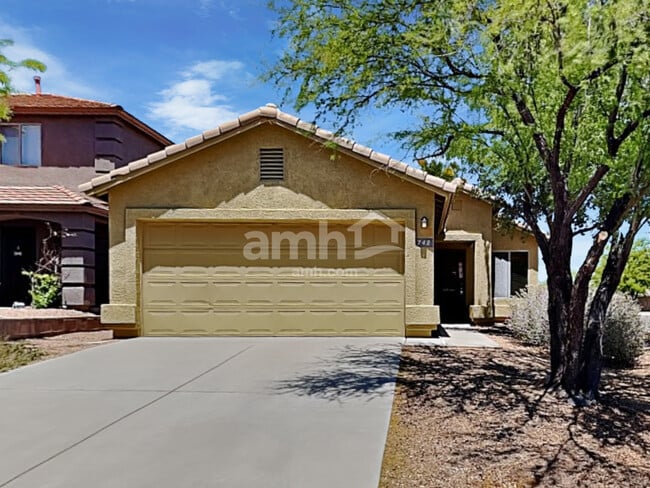 Building Photo - 742 W Emerald Key Dr