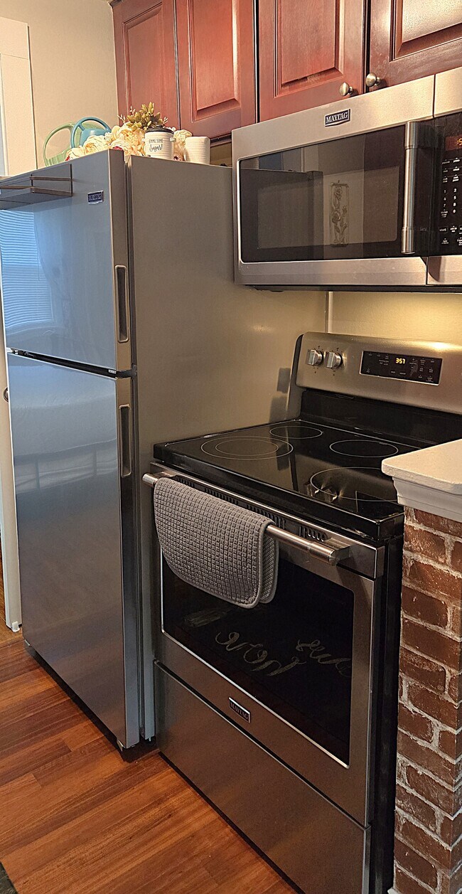 93 Henry Law Ave Townhome Townhome Rental in Dover NH