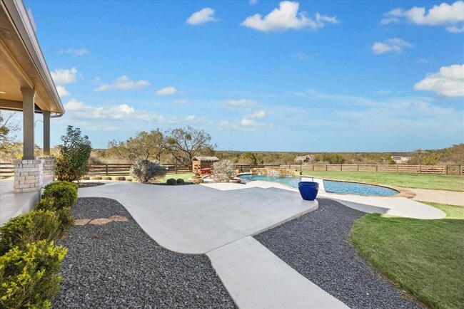 Photo - 100 Cross Trail