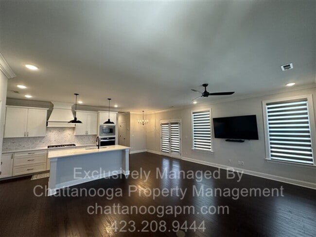 1526 Bowtie Rd