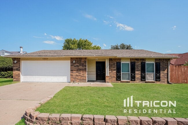 Building Photo - 1507 Carlsbad Dr Rental