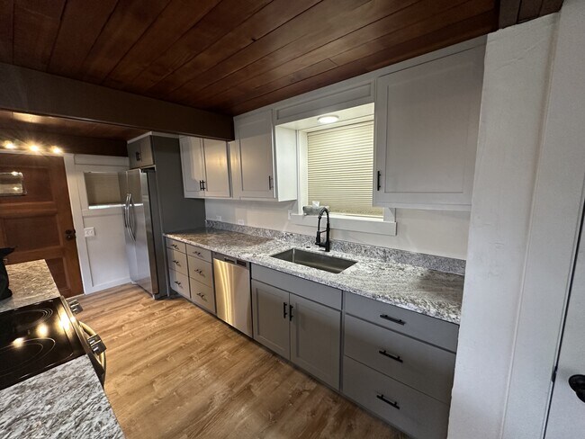 Photo - 3025 Bailey Ln