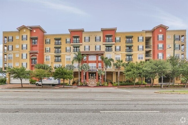 Building Photo - Beautiful 1st Floor Corner Condo – Modern ...