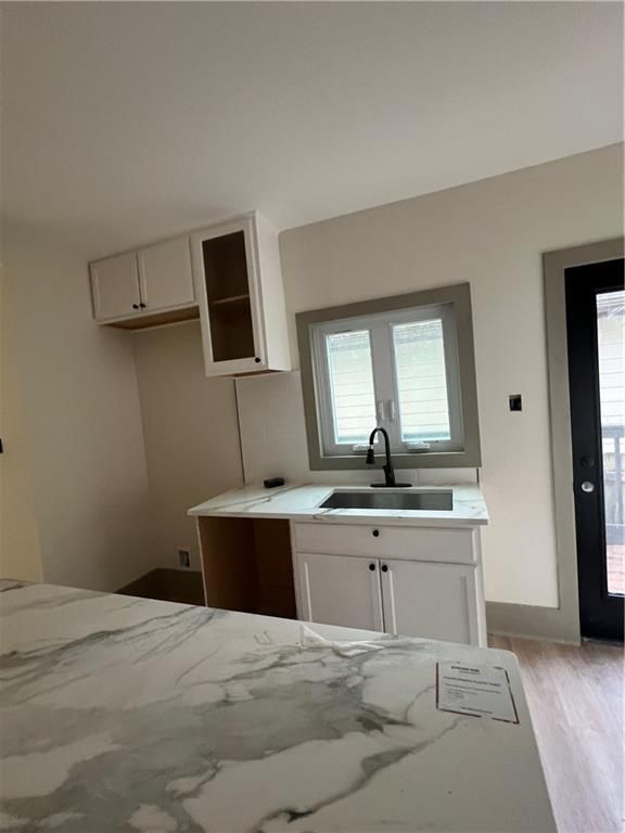 Photo - 717 Church St NW