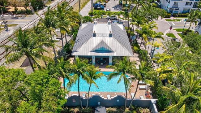 Photo - 250 NE 3rd Ave Unit 1-416